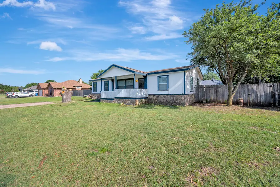 305 Branson Road, Roanoke, TX 76262 - #2