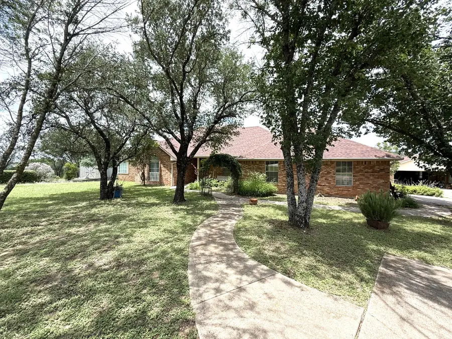 107 Ridge Court, Glen Rose, TX 76043 - #2