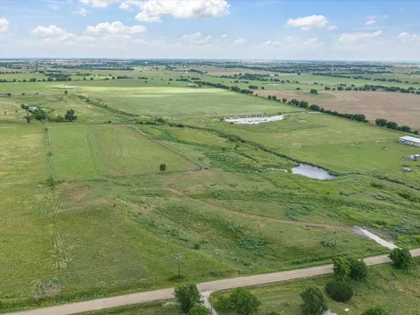 6600 Woodard Avenue, Cleburne, TX 76033