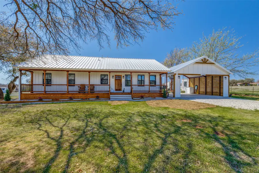 320 English Court, Springtown, TX 76082 - #3