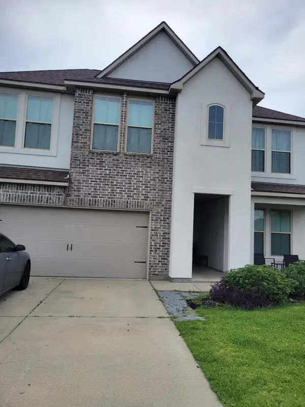 4422 Meadow Brook Way, Lake Charles, LA 70607