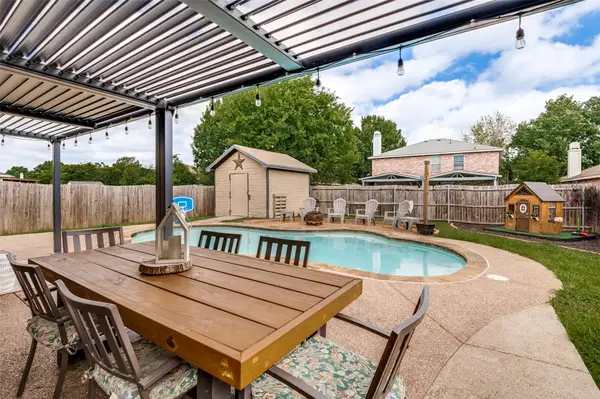 6015 Pietro Drive, Grand Prairie, TX 75052