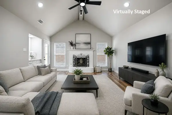2831 Silverspring Road, Carrollton, TX 75006
