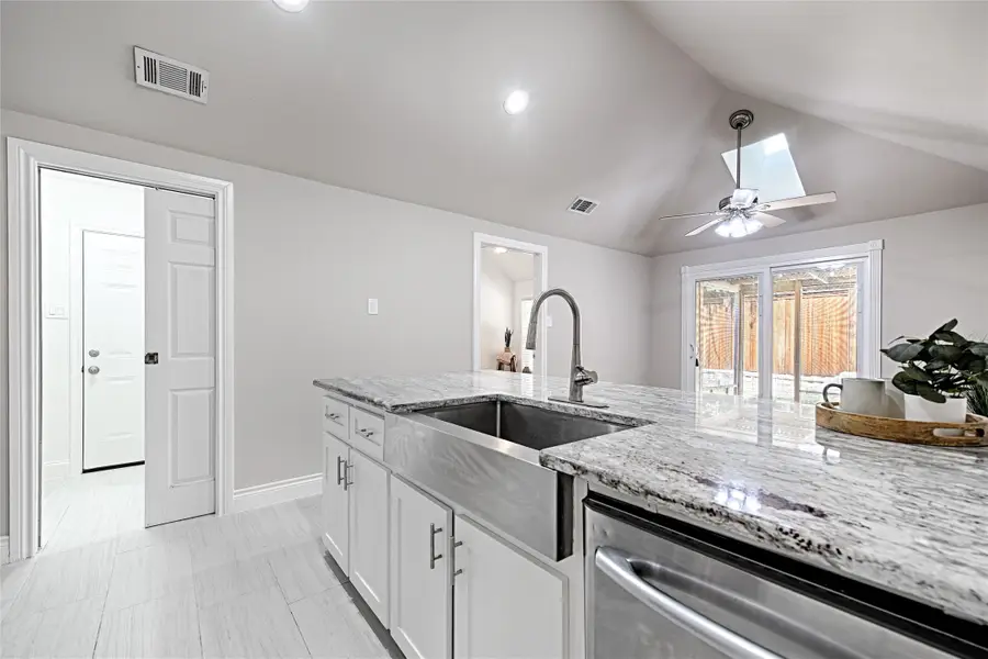 2831 Silverspring Road, Carrollton, TX 75006 - #2