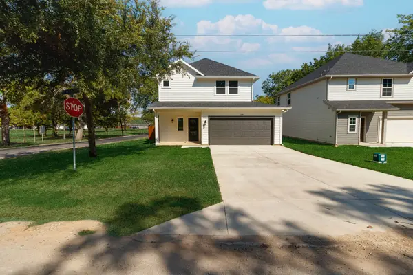 789 Wa Denton Drive, Van Alstyne, TX 75495