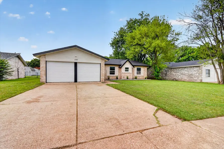 1547 Oakbrook Street, Lancaster, TX 75134 - #3
