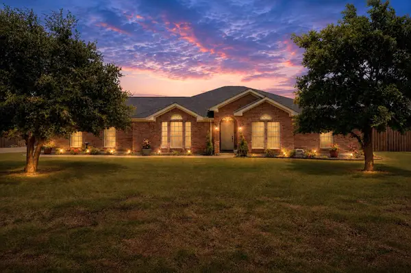 1108 Chestnut Drive, Venus, TX 76084