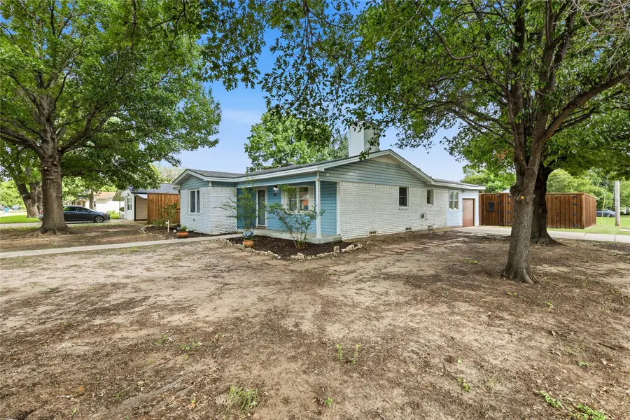 588 Pine Street, Lewisville, TX 75057 - #2