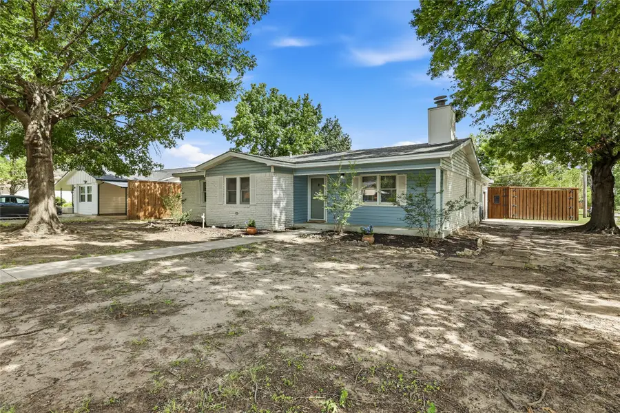 588 Pine Street, Lewisville, TX 75057 - #3