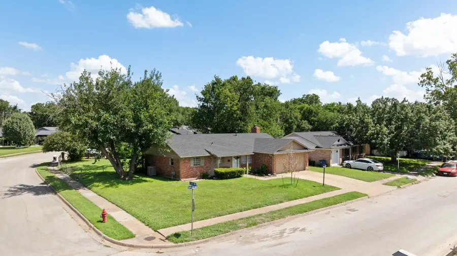 401 Langley Avenue, Everman, TX 76140 - #2
