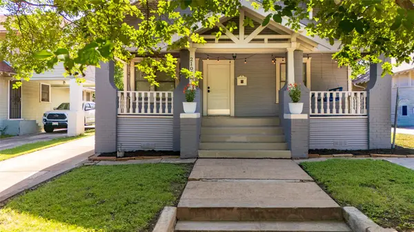 2107 College Avenue, Fort Worth, TX 76110