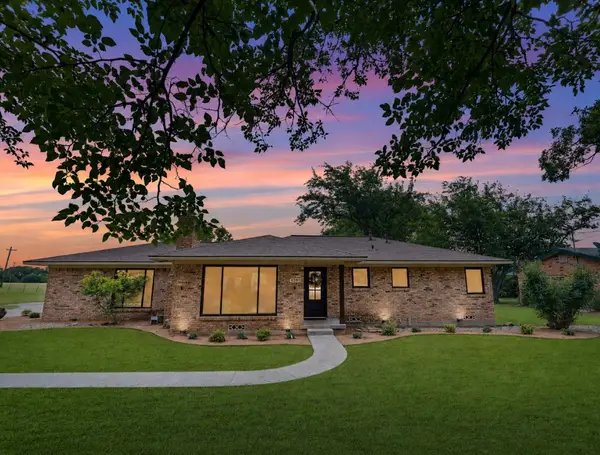 1289 S Waco Street, Van Alstyne, TX 75495