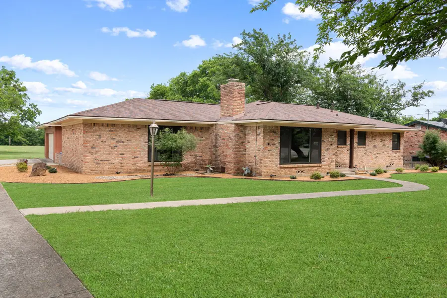 1289 S Waco Street, Van Alstyne, TX 75495 - #3