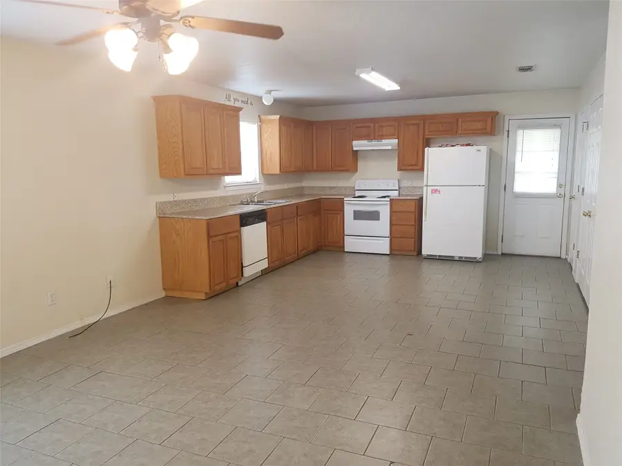 301 S Blue Jay Court, Weatherford, TX 76088 - #3