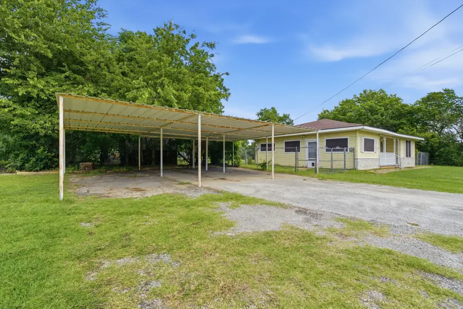 108 Sandra Drive, Azle, TX 76020 - #3