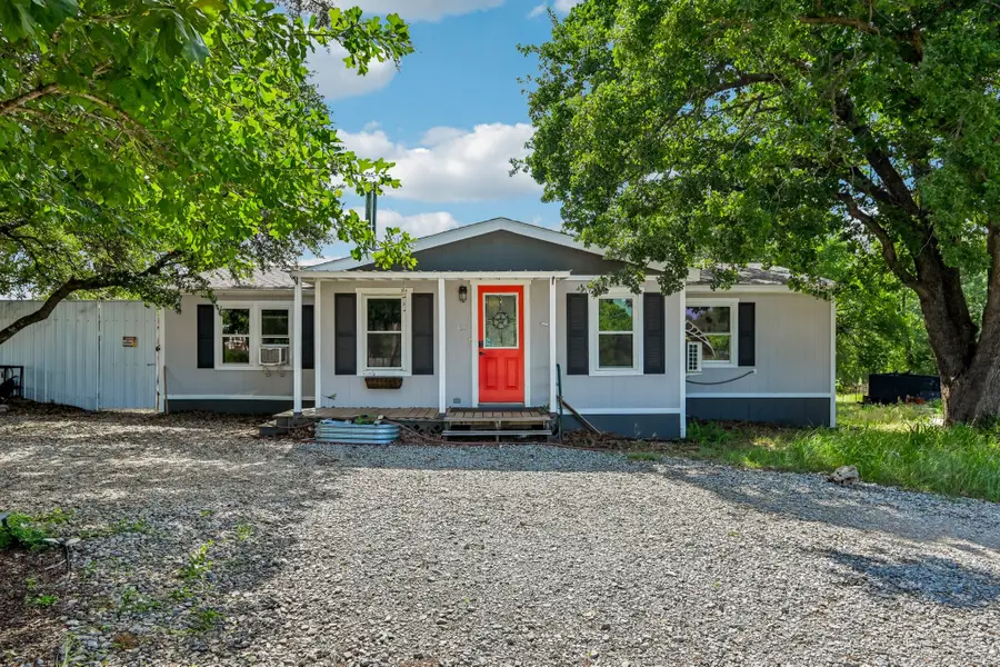 128 Gunnison Court, Azle, TX 76020 - #2