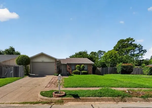 7700 Acapulco Road, Fort Worth, TX 76112