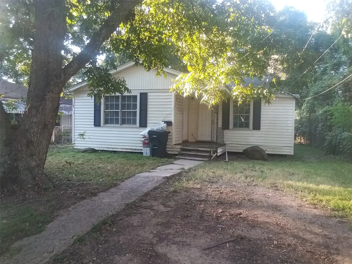 204 Montgomery Street, Bossier City, LA 71111 - #1