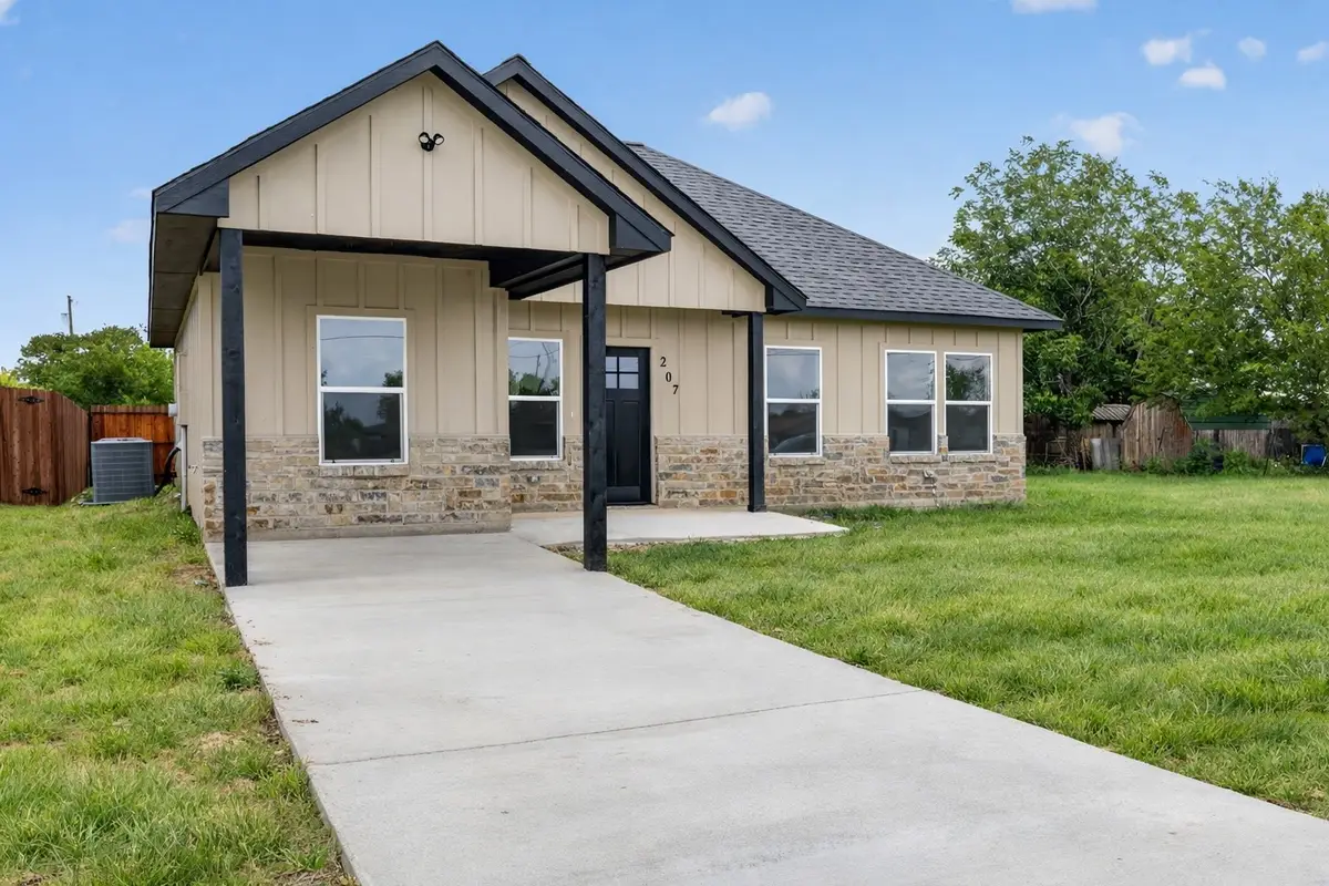 207 E South Street, Itasca, TX 76055 - #1