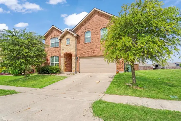 802 Swan Ridge Drive, Sherman, TX 75092