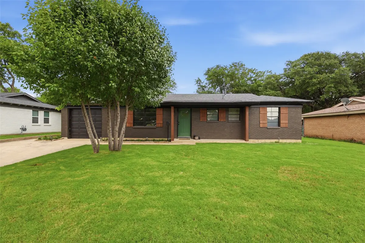 3732 Layton Avenue, Haltom City, TX 76117 - #1