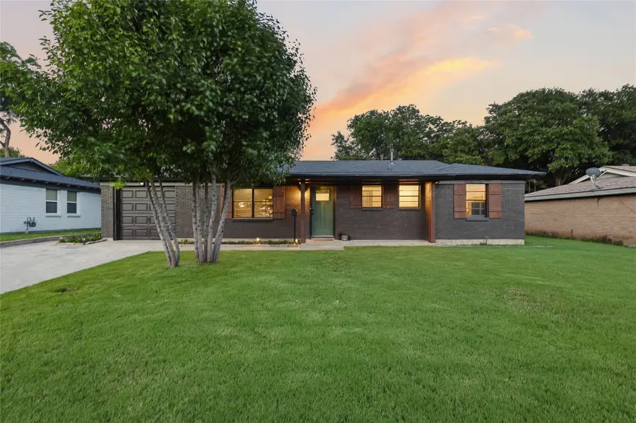 3732 Layton Avenue, Haltom City, TX 76117 - #2