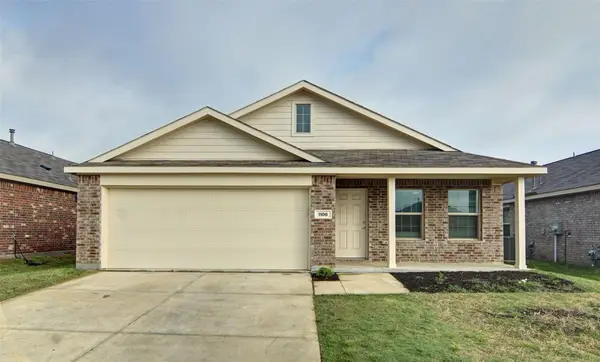 1106 Lady Bird Street, Ennis, TX 75119