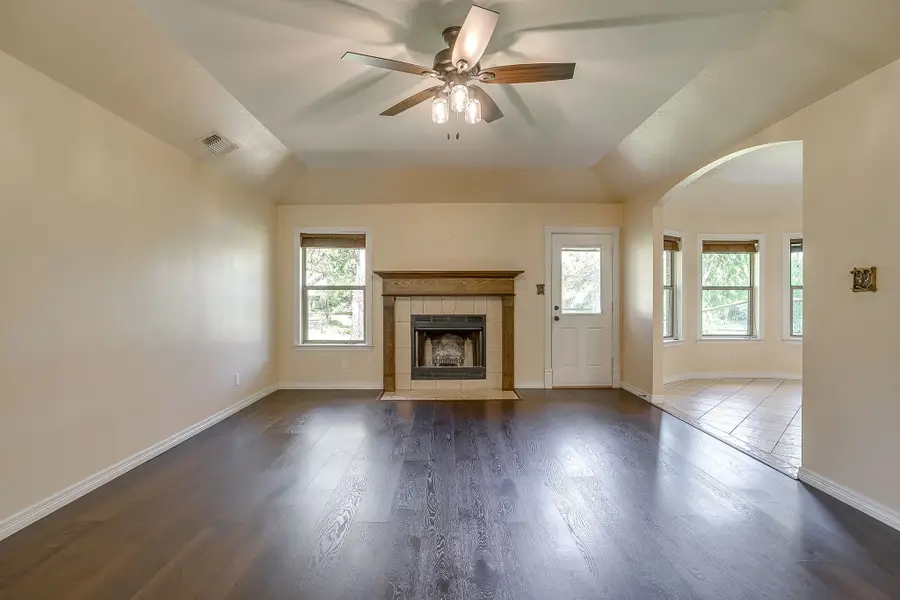 115 Pleasant Oaks Lane, Springtown, TX 76082 - #3