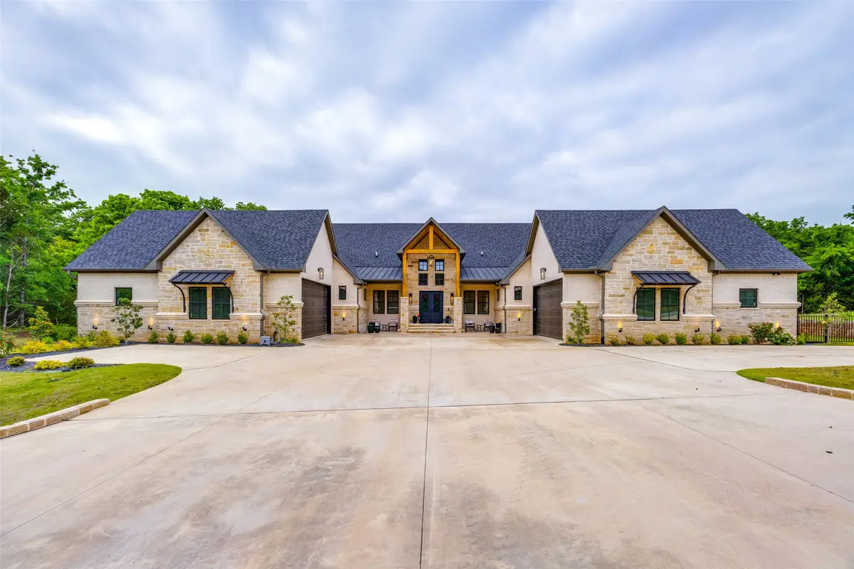 704 Palisades Drive, Gordonville, TX 76245 - #1