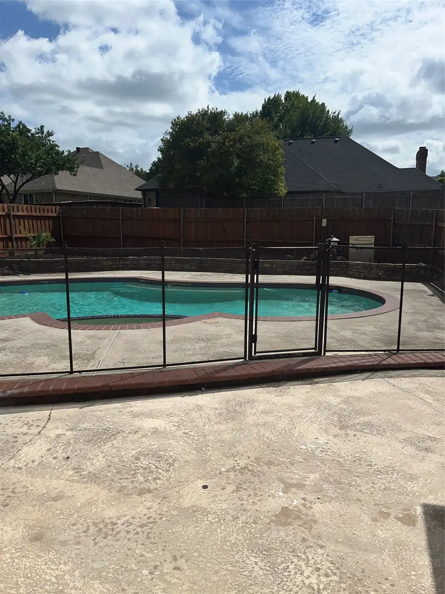 705 Bent Creek Drive, Desoto, TX 75115 - #2