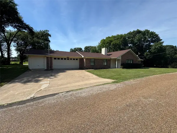 10725 Legg Drive, Kemp, TX 75143