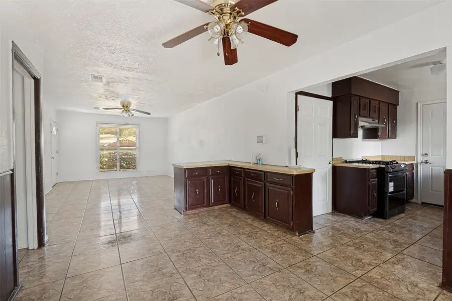 3013 Emmett Street, Dallas, TX 75211 - #3