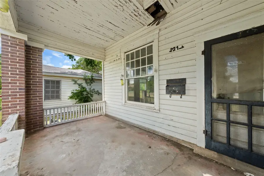 2217 Ross Avenue, Waco, TX 76706 - #2