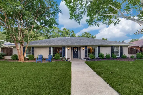 6818 Truxton Drive, Dallas, TX 75231
