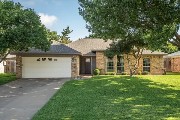 2926 Cripple Creek Trail, Grapevine, TX 76051