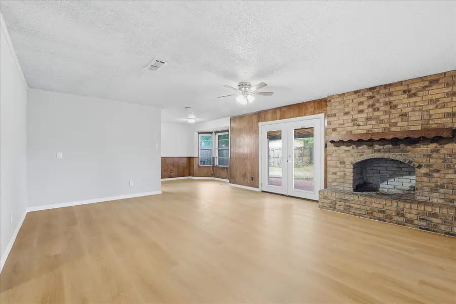 3046 Gene Lane, Haltom City, TX 76117 - #2