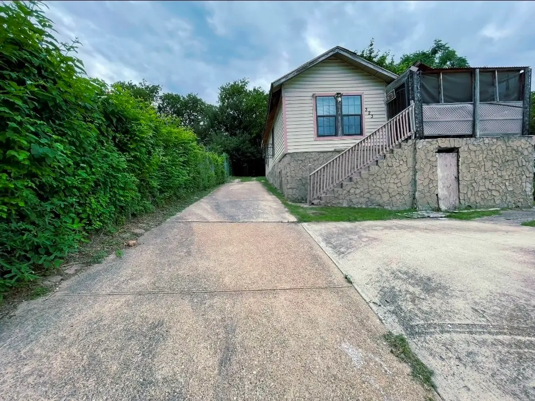 323 Sparks Street, Dallas, TX 75203 - #1