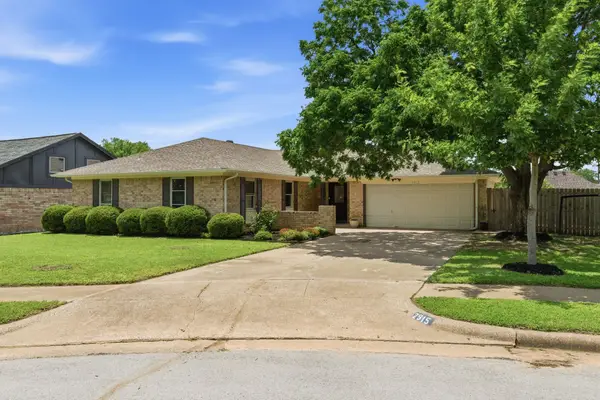 2915 Post Oak Court, Bedford, TX 76021