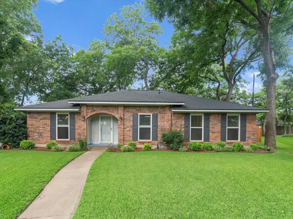 602 Adams Drive, Duncanville, TX 75137
