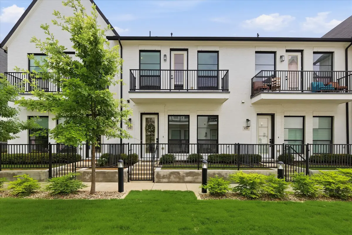 131 Garden Court E, Arlington, TX 76013 - #1