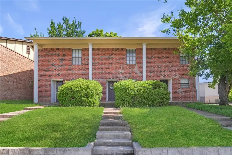930 Southmoor Drive, Arlington, TX 76010 - #2