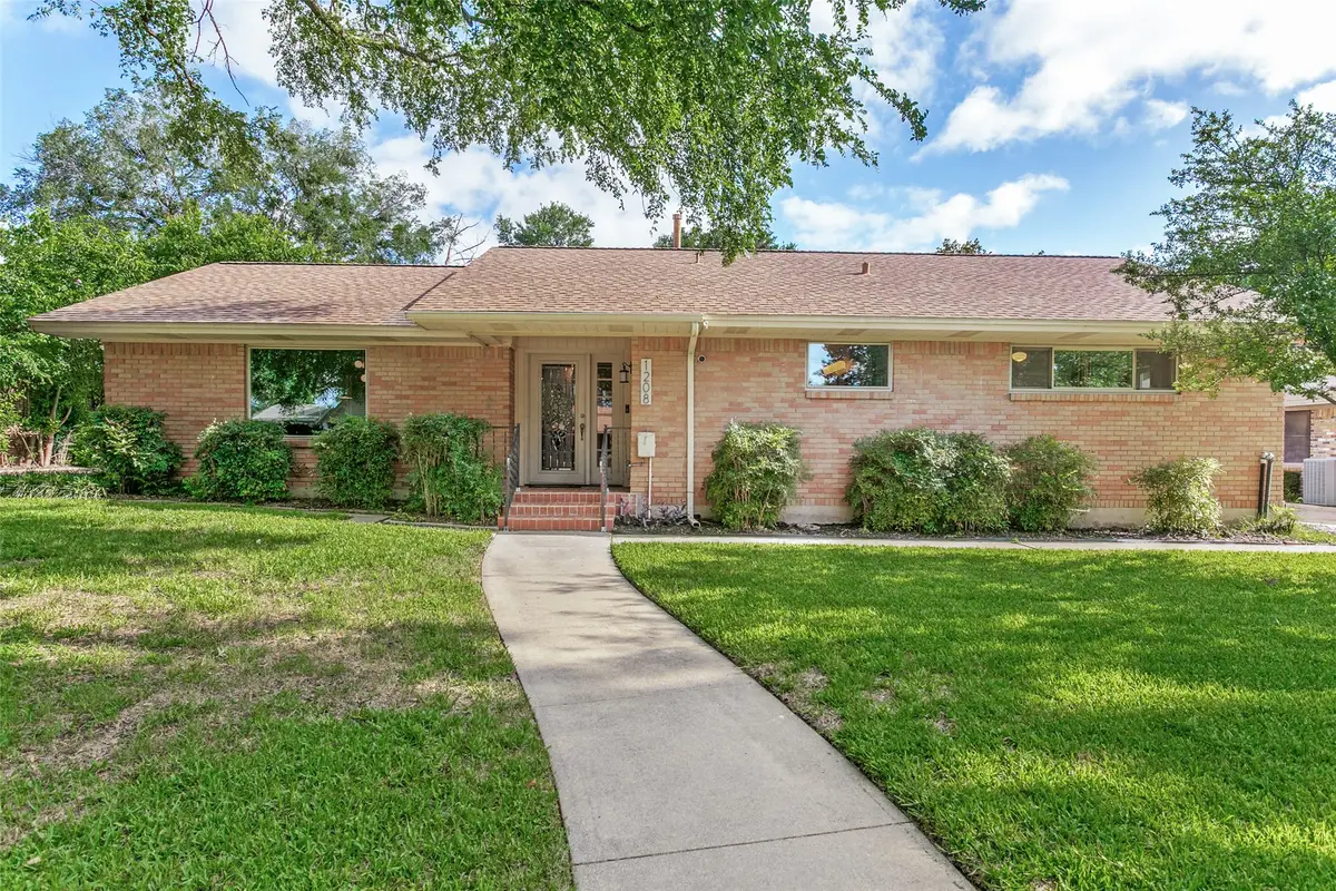 1208 Amherst Drive, Denton, TX 76201 - #1