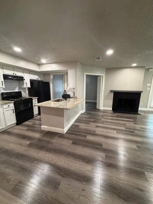 2304 Balsam Drive #E107, Arlington, TX 76006