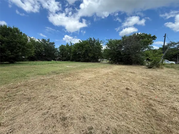 2806 College Street, Greenville, TX 75401