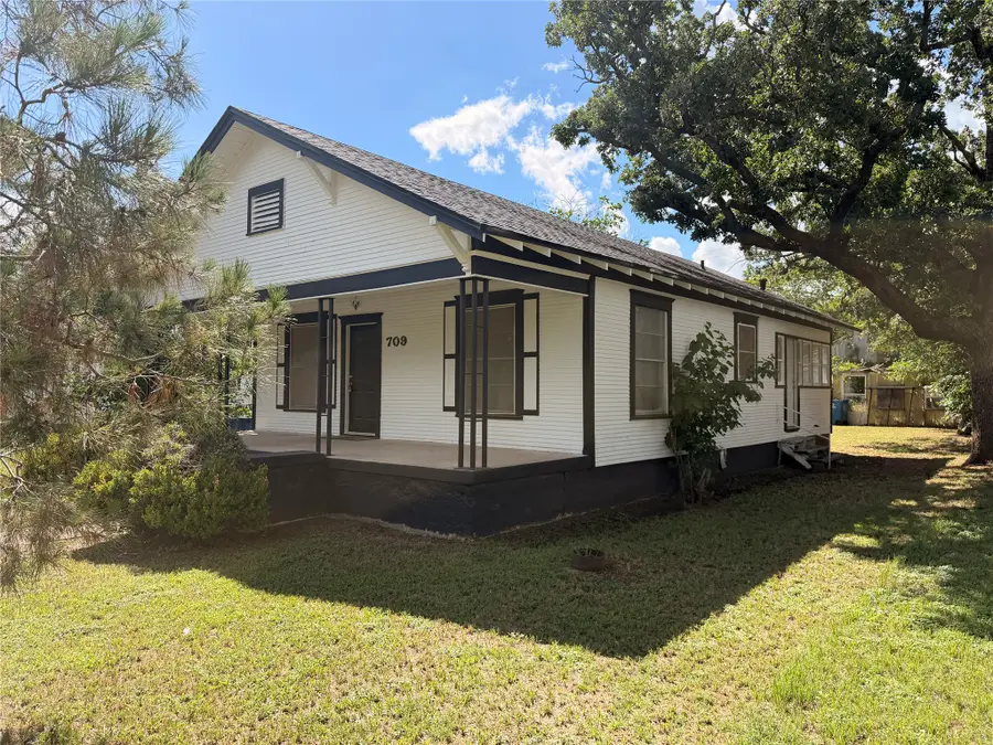 709 E 23rd Street, Cisco, TX 76437 - #2
