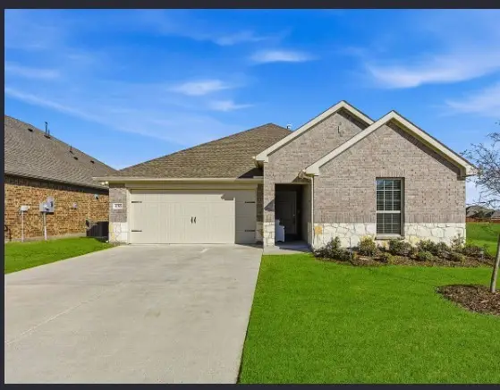 830 Creekview, Lavon, TX 75166