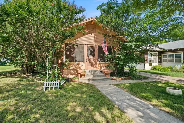 1307 S Seaman Street, Eastland, TX 76448
