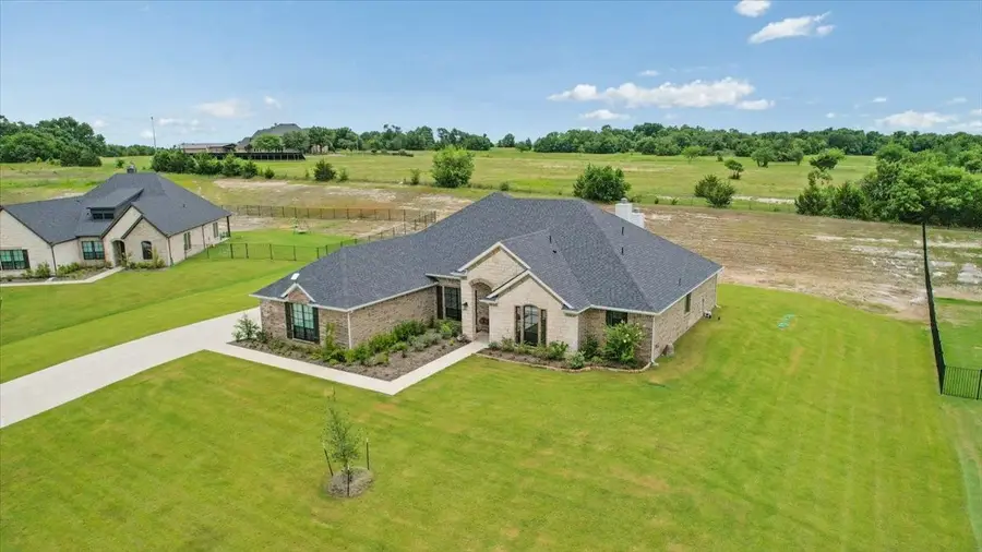 1080 Julian Drive, Van Alstyne, TX 75495 - #3