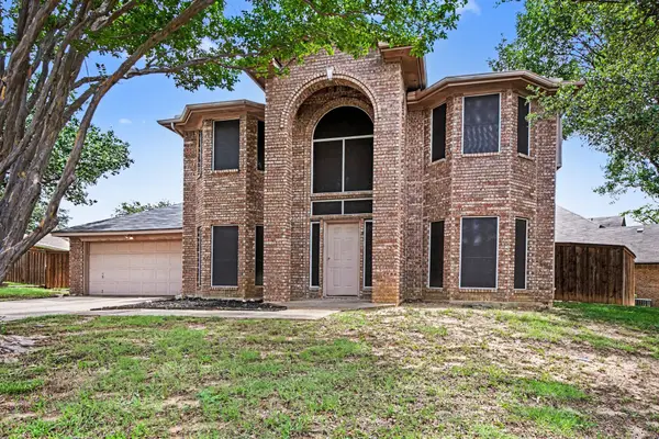 7654 Moss Court, North Richland Hills, TX 76182