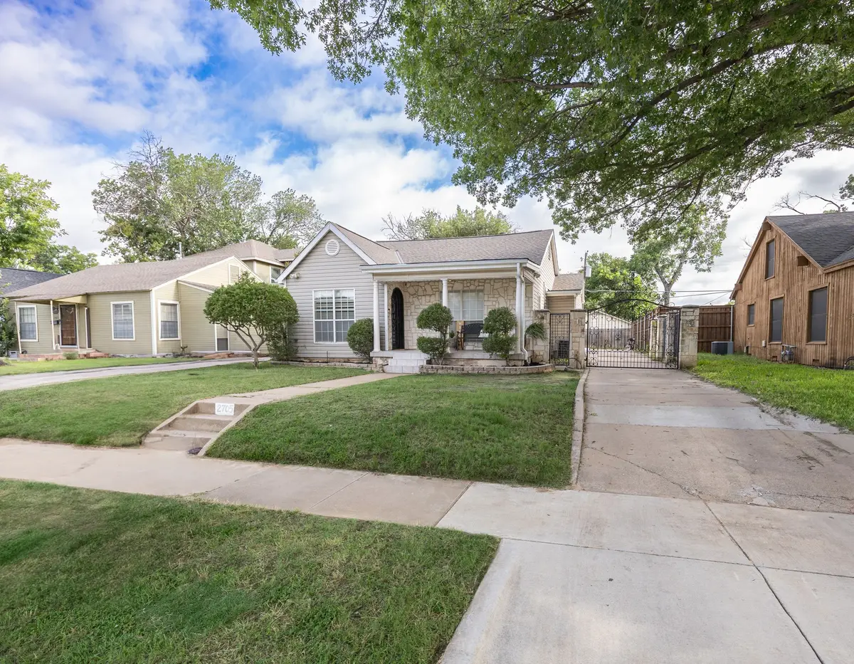 2705 Yucca Avenue, Fort Worth, TX 76111 - #1